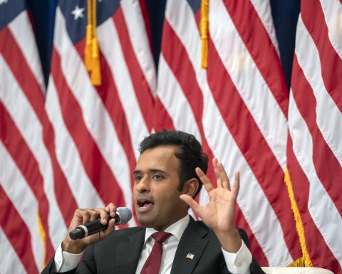 Vivek Ramaswamy proposes mass federal layoffs as more GOP hopefuls look to slash US government