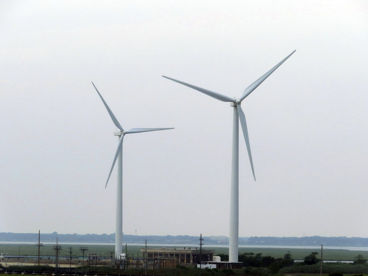 Offshore wind energy plans advance in New Jersey amid opposition