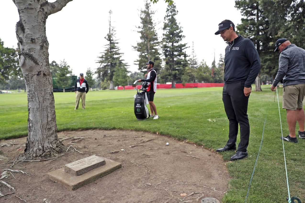 Justin Thomas scuffles for 69, Lucas Herbert shoots 63 for 1st-round lead at Silverado