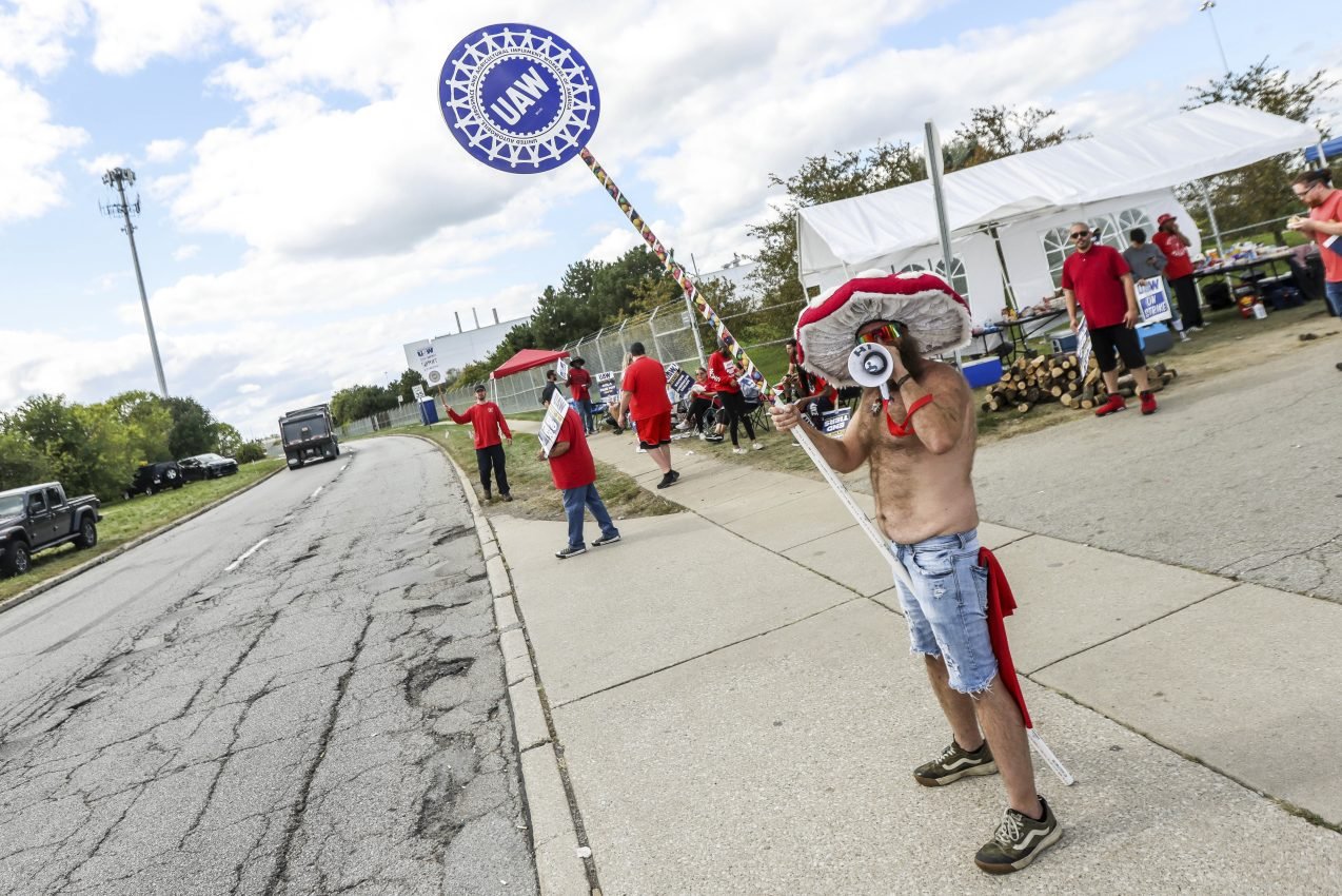 United Auto Workers threaten to expand targeted strike if there is no substantive progress by Friday