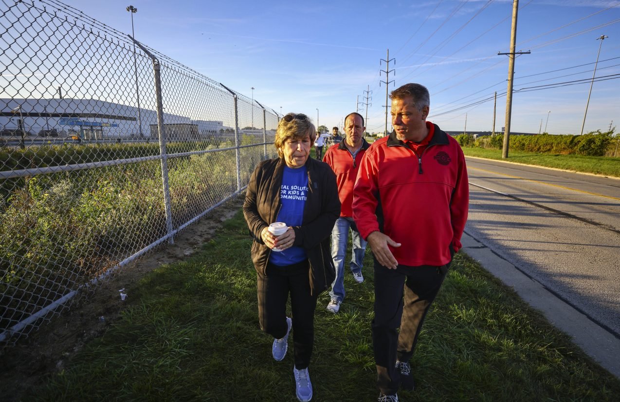 United Auto Workers threaten to expand targeted strike if there is no substantive progress by Friday