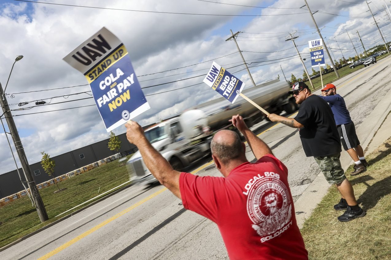 United Auto Workers threaten to expand targeted strike if there is no substantive progress by Friday