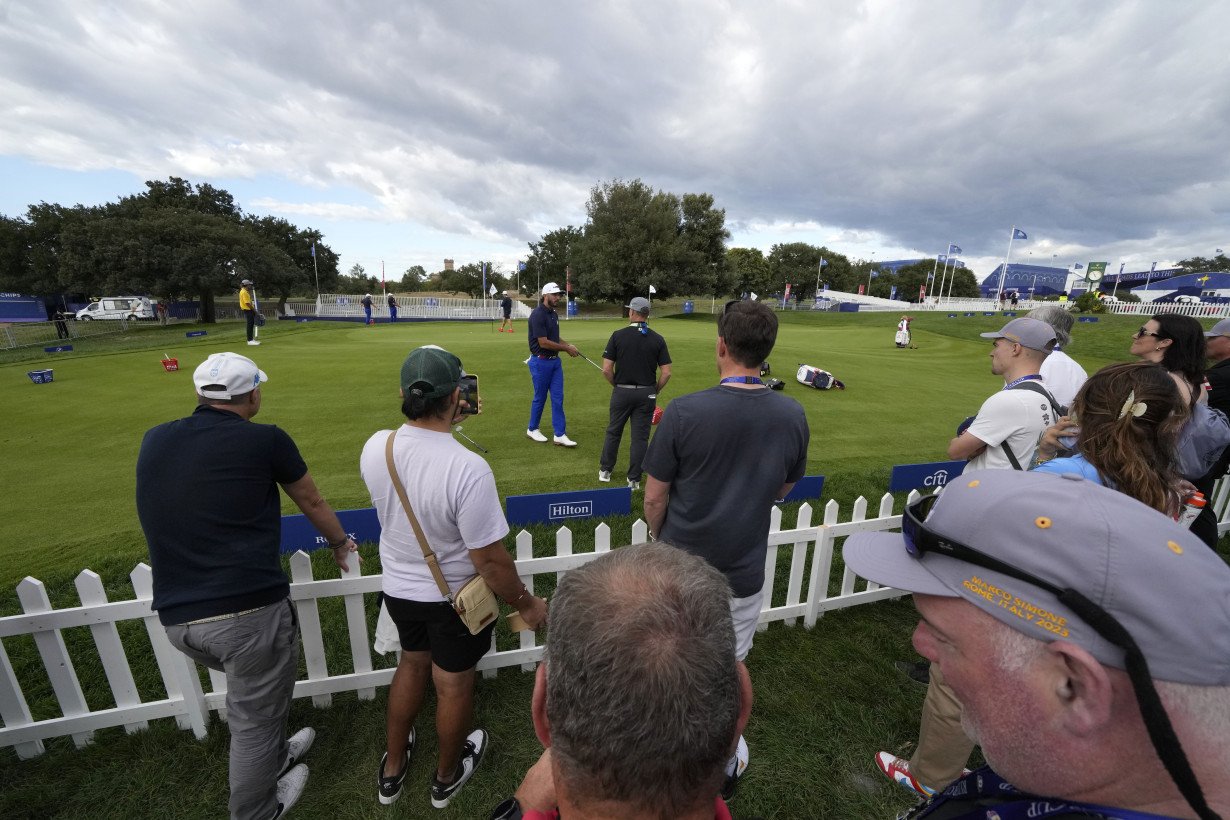 Americans' losing streak in Europe reaches the 30-year mark in the Ryder Cup