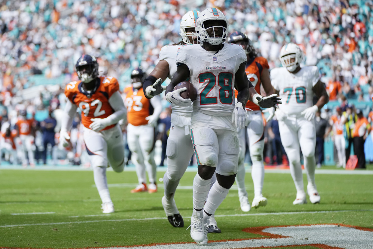 Dolphins rout Broncos 70-20, scoring the most points by an NFL team in a game since 1966