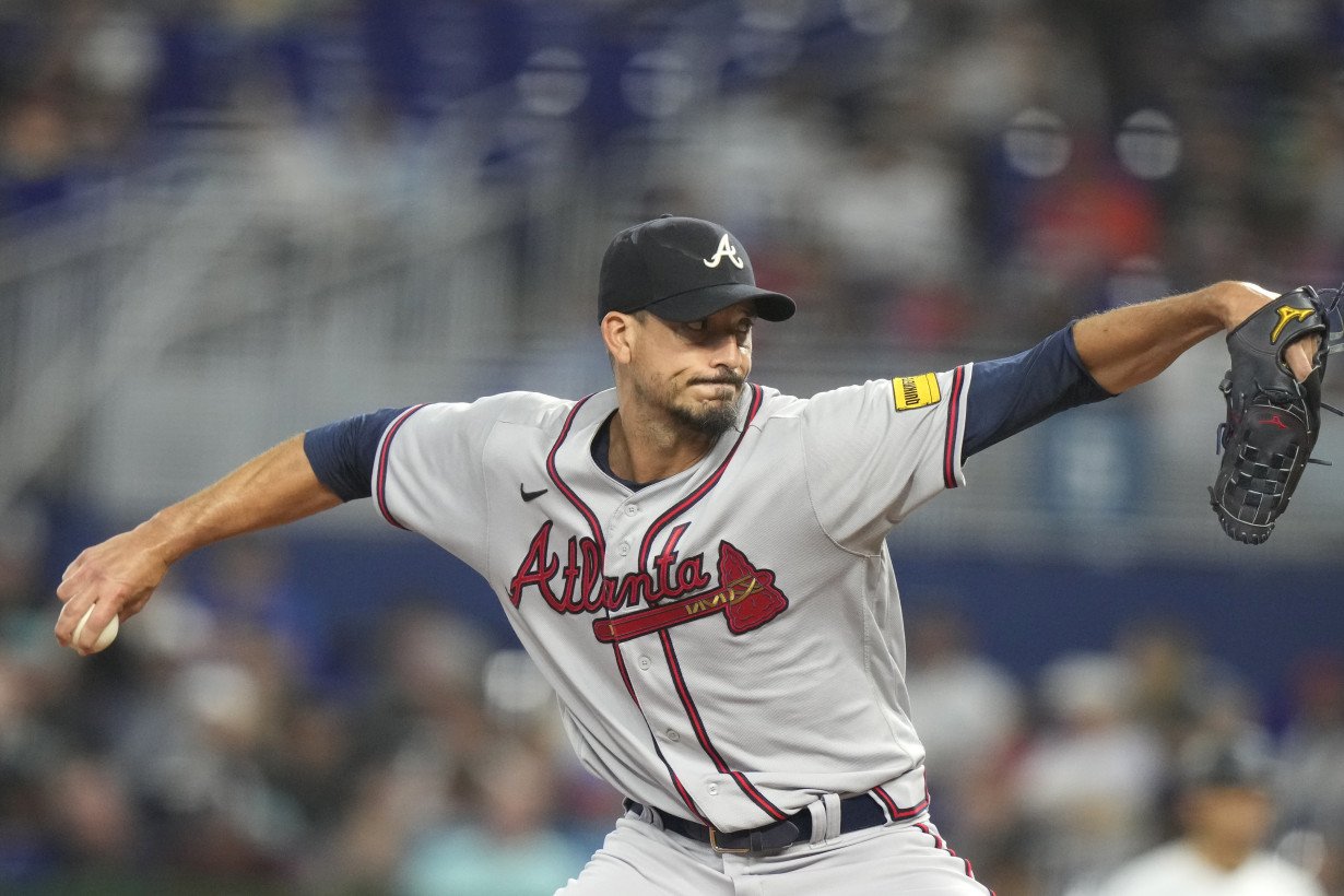 Braves RHP Charlie Morton goes on IL with finger issue, making him ineligible for NLDS