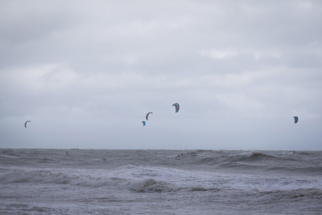 Southern East Coast hit by flooding as Ophelia weakens to tropical depression and moves north