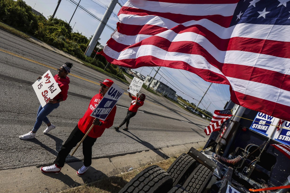 Auto Workers Strike