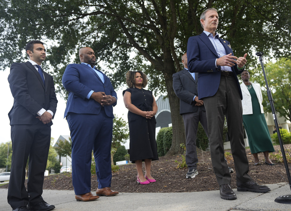 Both parties rally supporters as voting begins in Virginia's closely watched legislative elections