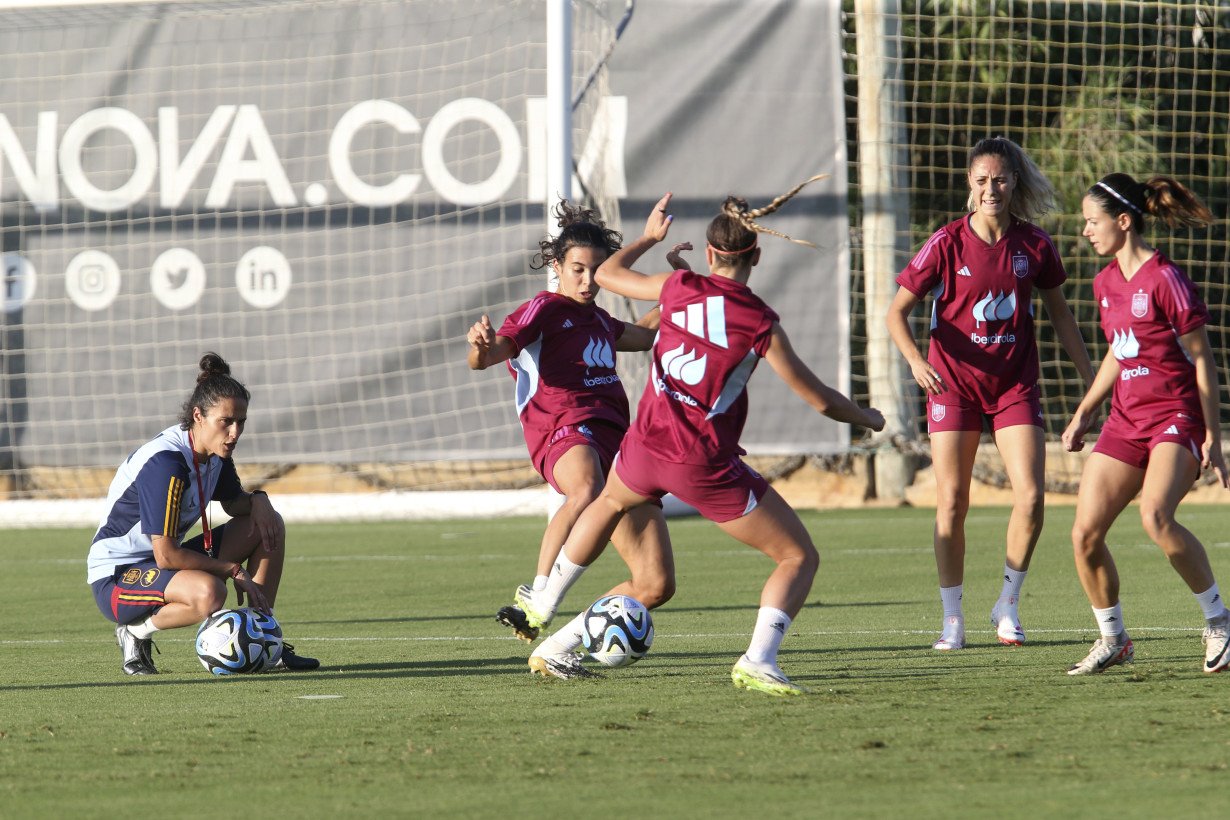 Alexia Putellas says Spain's women's team has reached 'before and after' point in fight for equality