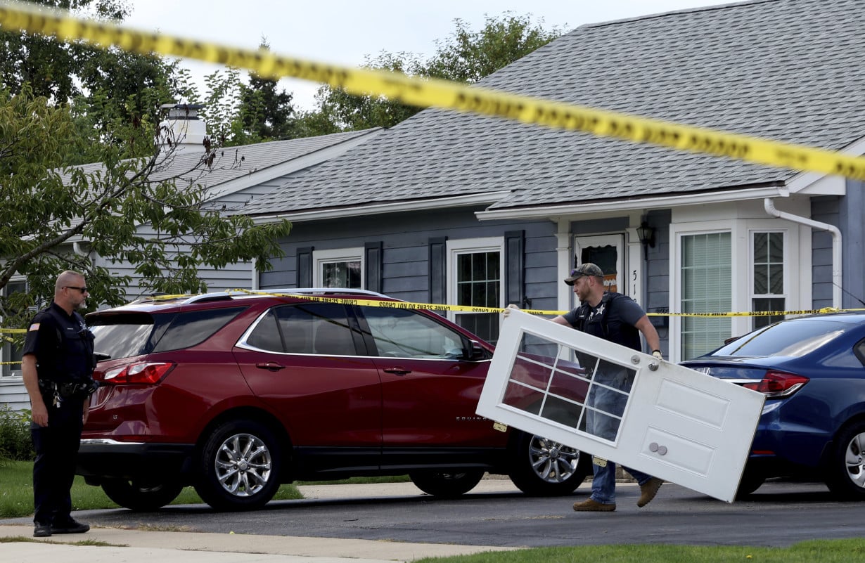 Four-Fatally Shot-Illinois