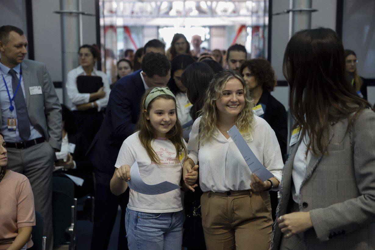 6 young climate activists take European governments to court over climate change