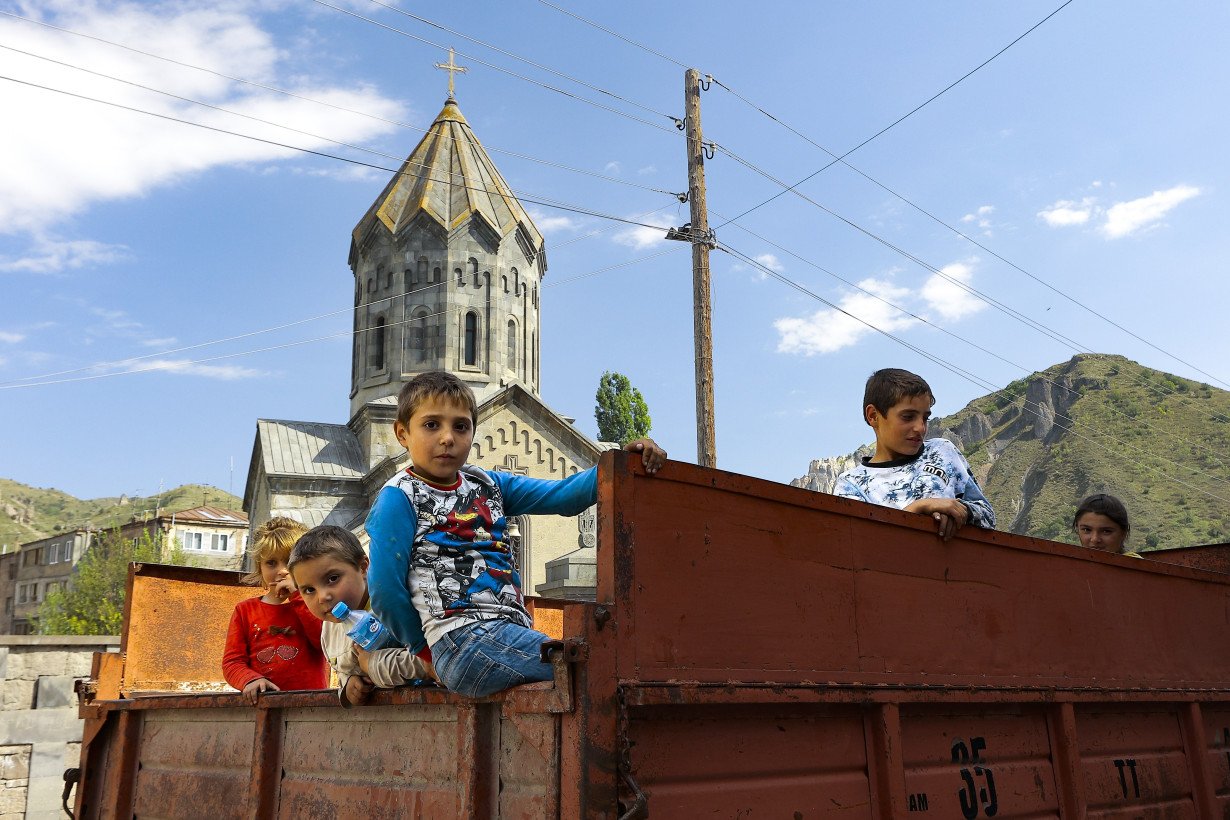 Over half of Nagorno-Karabakh's population flees as the separatist government says it will dissolve