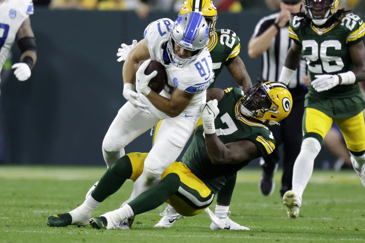 Lions Packers Football