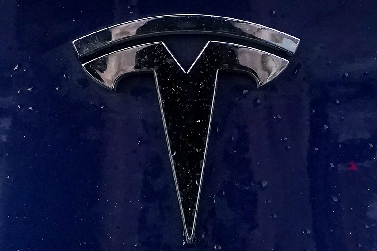 Tesla-Deliveries