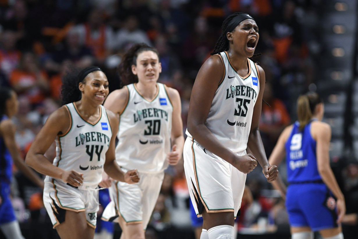 Jones, Stewart lead New York to first WNBA Finals in 21 years with 87-84 win over Connecticut