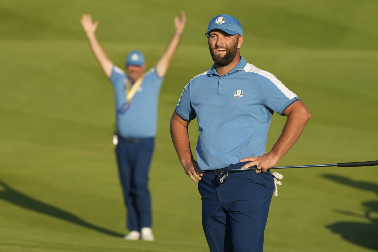 Europe strikes back in Ryder Cup and ties record for largest lead