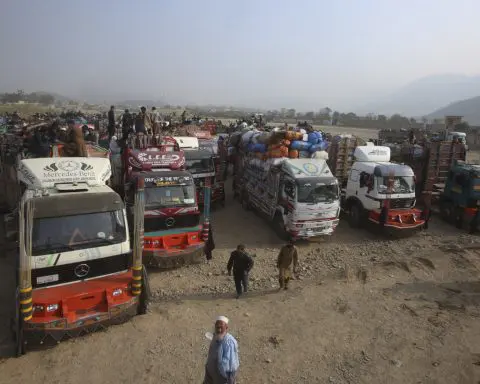 Afghans in droves head to border to leave Pakistan ahead of a deadline in anti-migrant crackdown