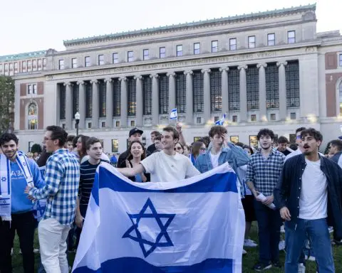 US law enforcement on alert, thousands rally for Palestinian cause in New York City