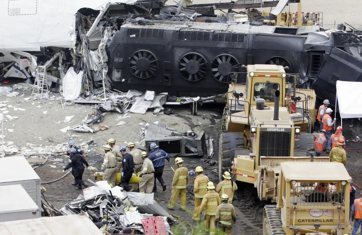 NTSB chair says new locomotive camera rule is flawed because it excludes freight railroads