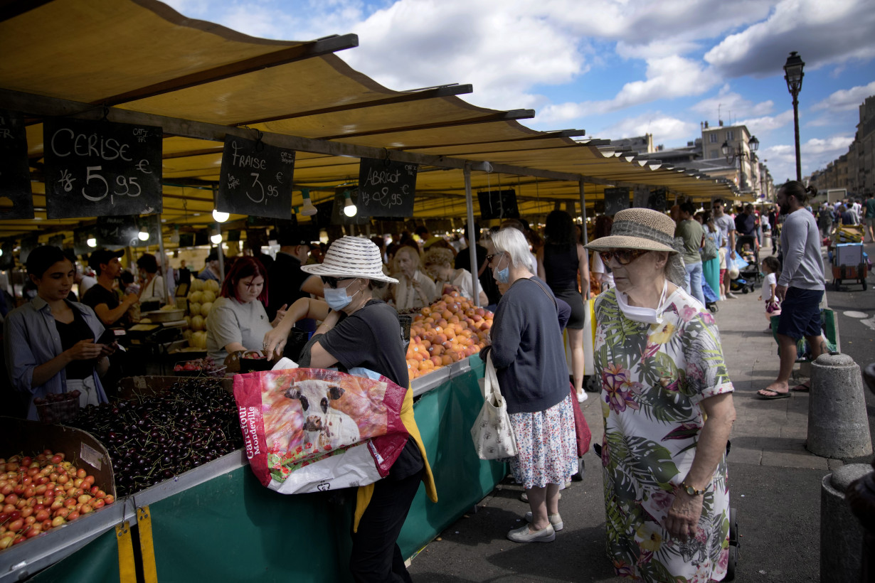 Inflation drops to a two-year low in Europe. It offers hope, but higher oil prices loom