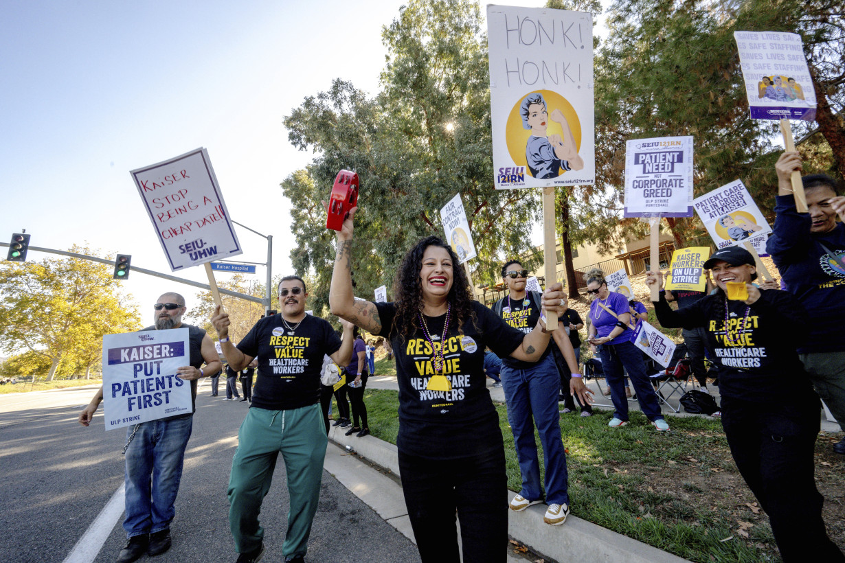 Health care workers picket outside US hospitals in multiple states, kicking off 3-day strike