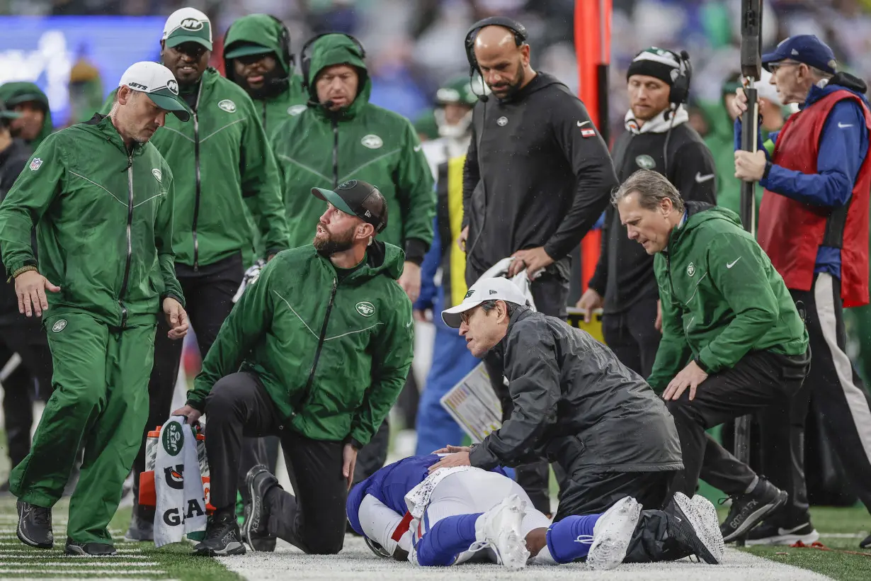 Cousins may have Achilles tendon injury; Stafford, Pickett, Taylor also hurt on rough day for QBs