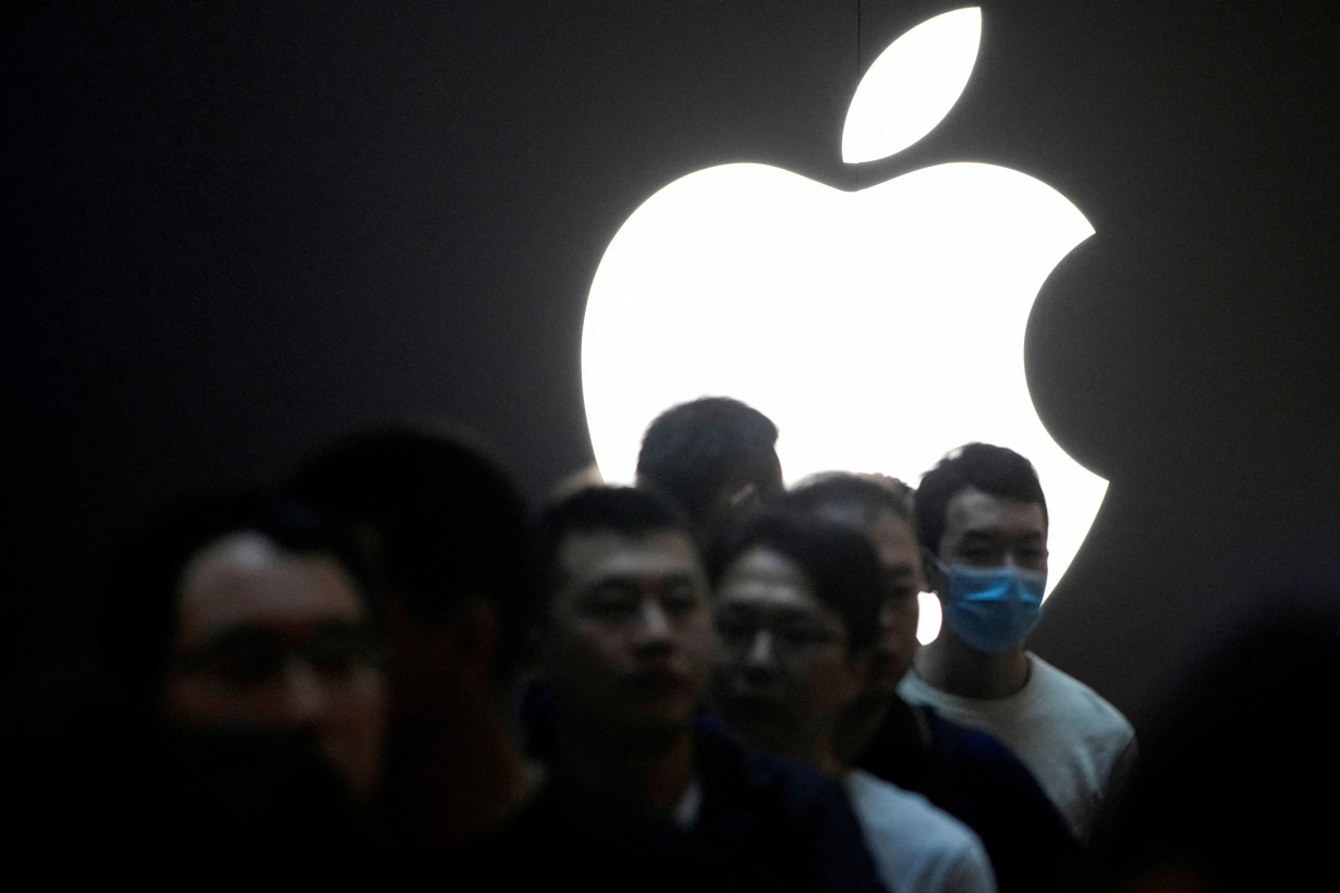 Apple's new iPhone 15 officially goes on sale across China