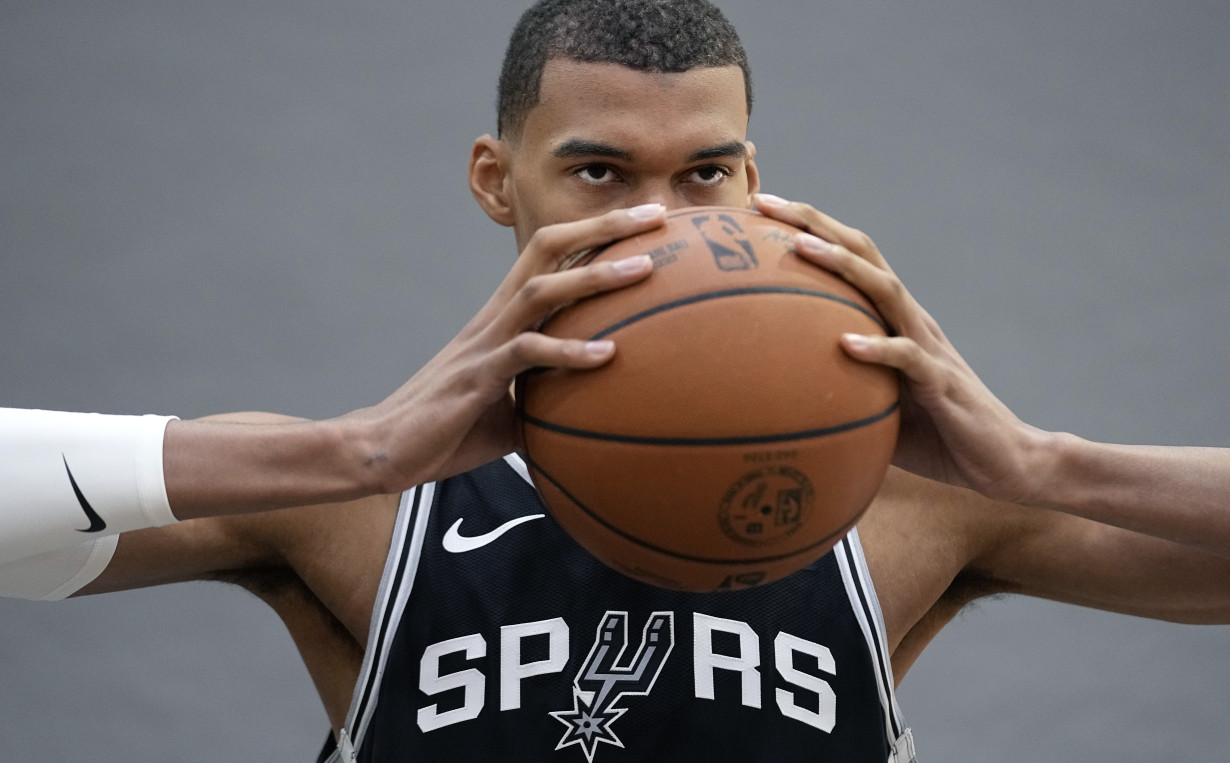 Wembanyama's world taking firm hold in San Antonio as Spurs open new era with No. 1 pick