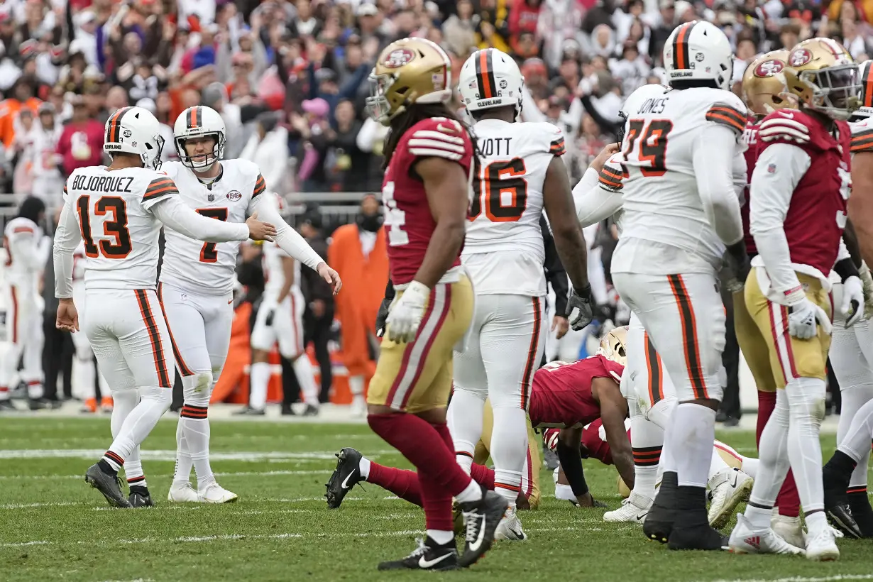 Browns stun 49ers 19-17, hand San Francisco its first loss and QB Brock Purdy his first as starter