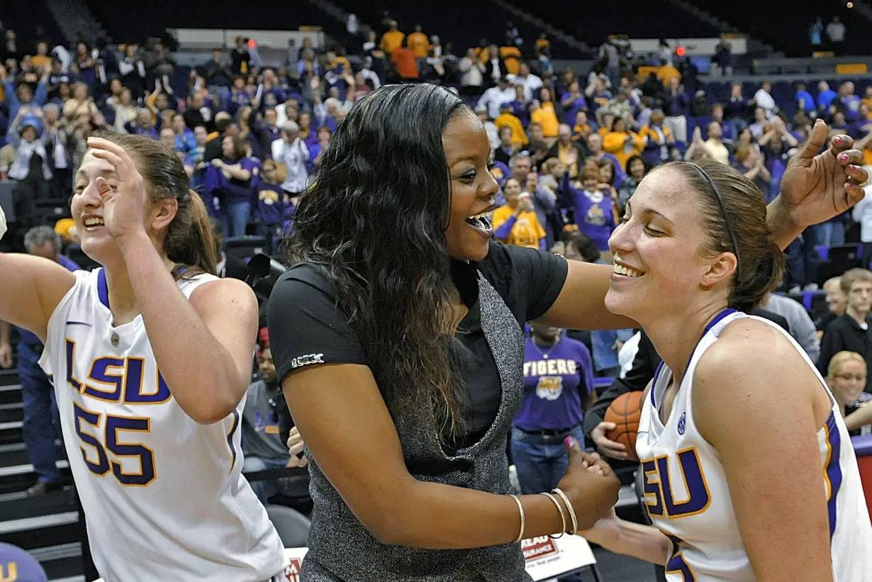 Georgetown coach Tasha Butts dies after 2-year battle with breast cancer