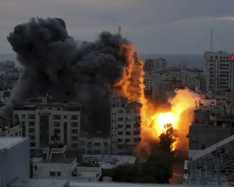 AP PHOTOS: A week of war brings grief to everyday Israelis and Palestinians alike