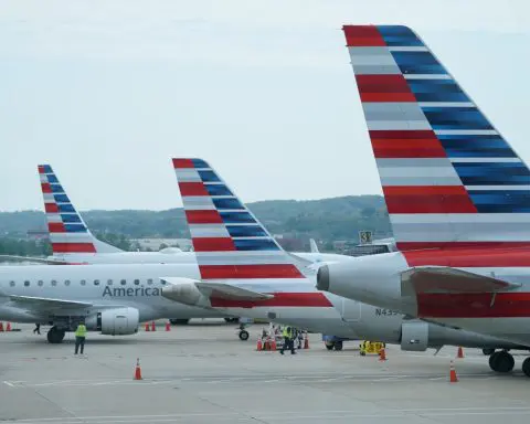 American Airlines orders four Embraer E175s for Envoy Air