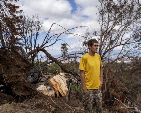 Cleanup from Maui fires complicated by island's logistical challenges, cultural significance