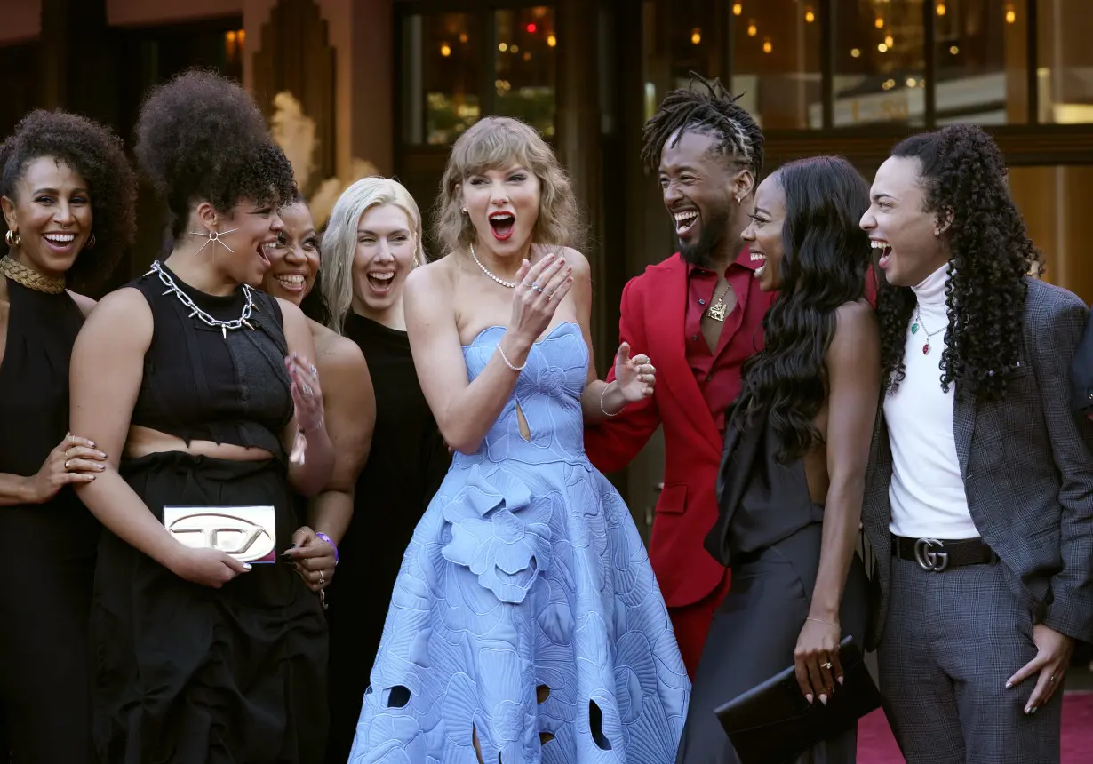 Taylor Swift returns to Arrowhead Stadium to see Travis Kelce and the Chiefs face the Broncos