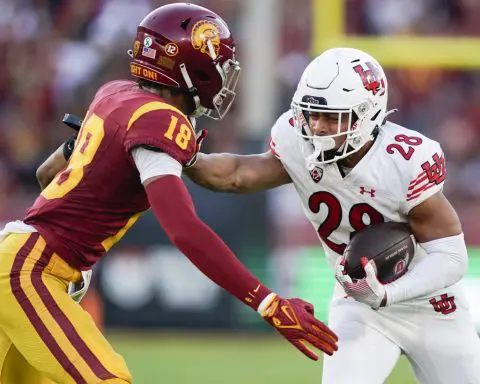 No. 14 Utah hits a field goal at the gun for a 34-32 victory over No. 18 Southern California