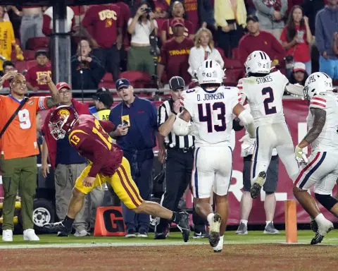 Caleb Williams finds the end zone once more in triple OT, and No. 9 USC survives Arizona 43-41