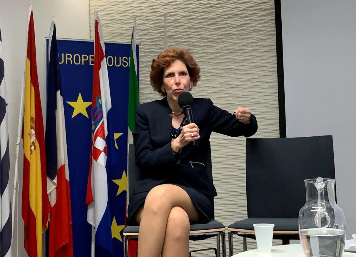 FILE PHOTO: Cleveland Federal Reserve President Loretta Mester speaks in London