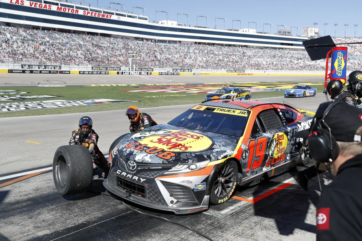 Truex wins pole at Martinsville as he again faces championship elimination in NASCAR playoffs