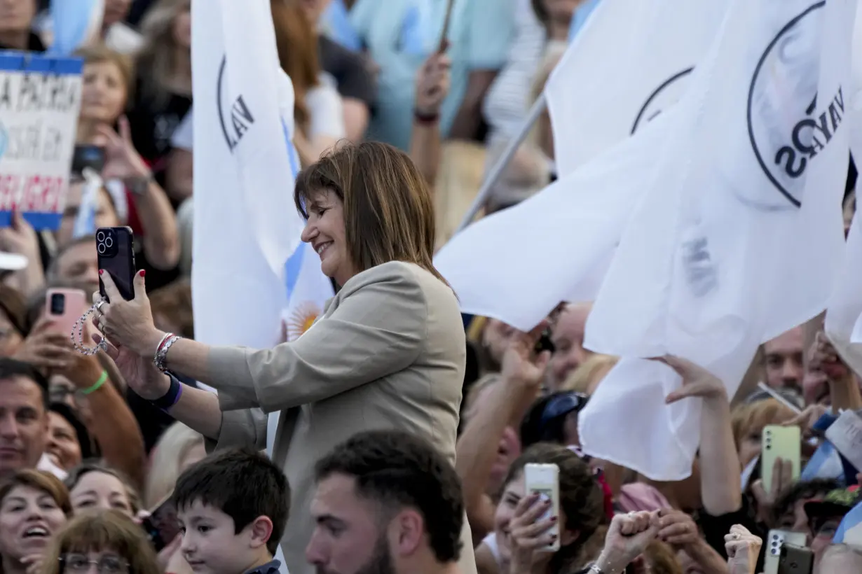 Down, but not out: Two Argentine political veterans seek to thwart upstart populist