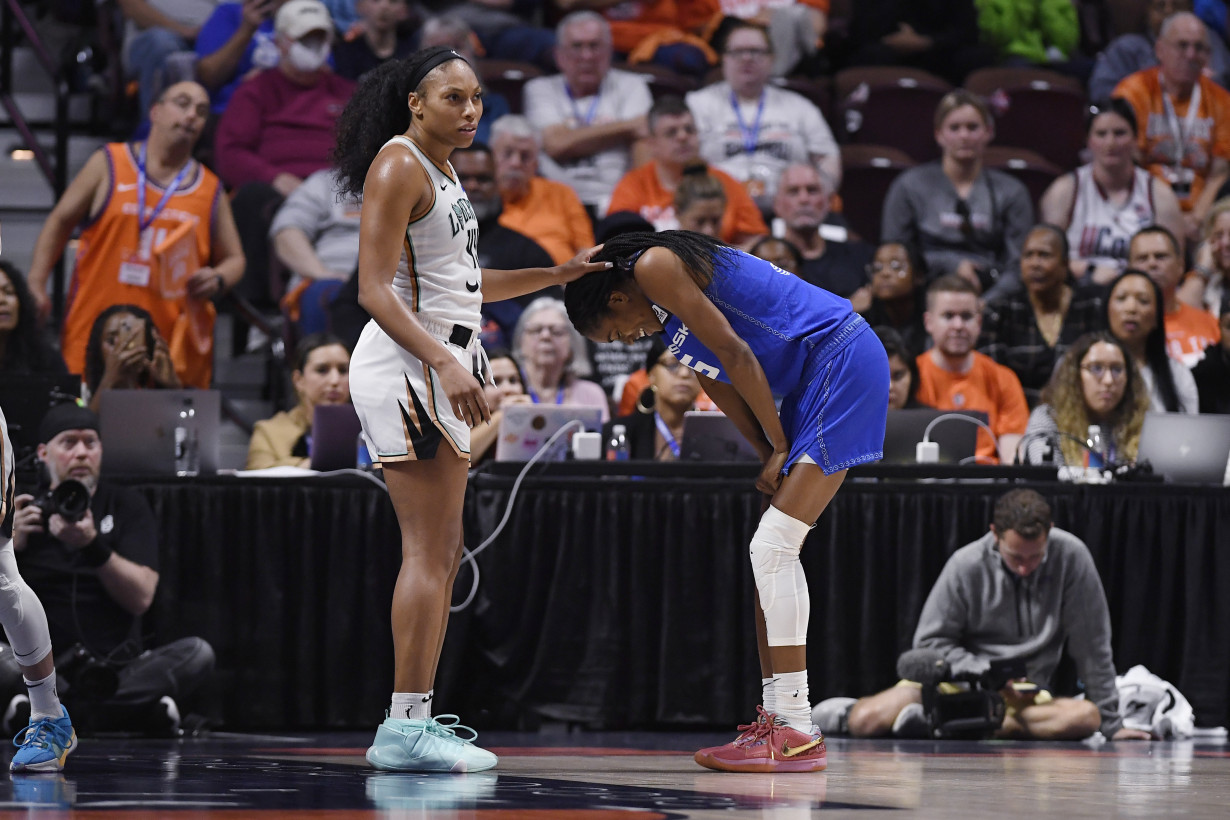 Jones, Stewart lead New York to first WNBA Finals in 21 years with 87-84 win over Connecticut