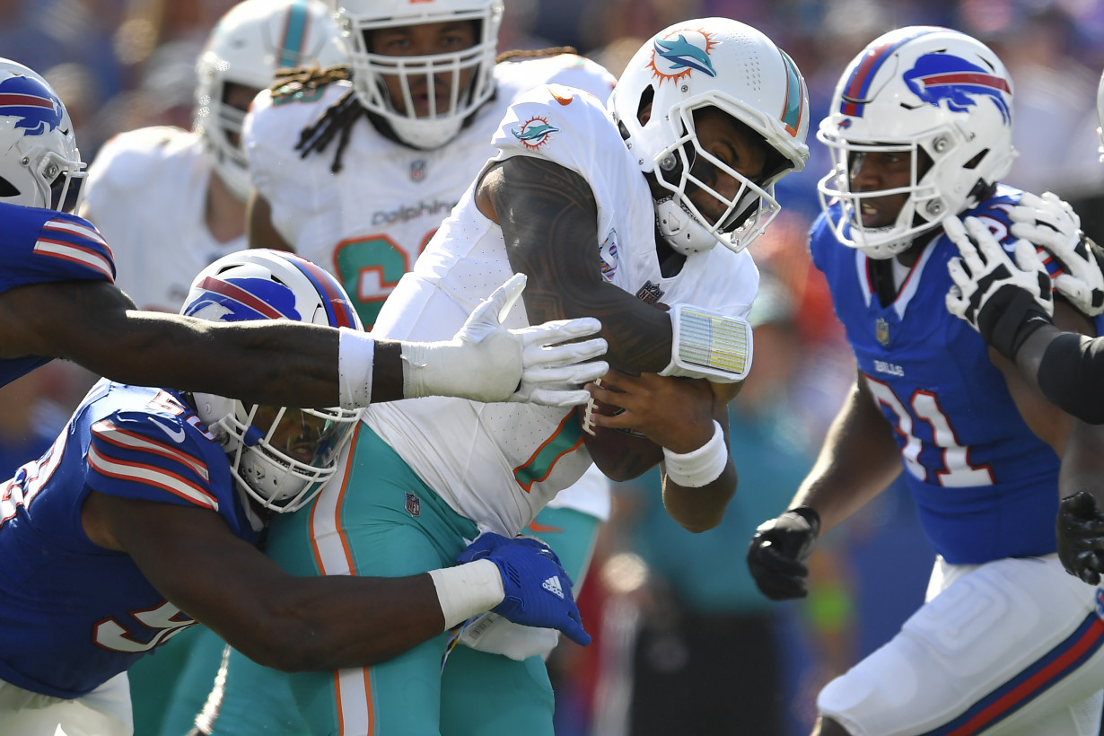 Dolphins Bills Football