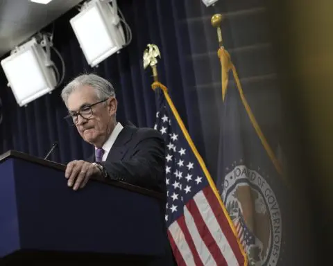 Federal Reserve minutes: Officials signal cautious approach to rates amid heightened uncertainty