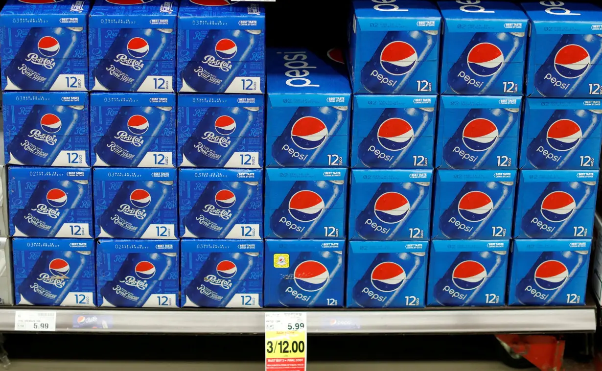 FILE PHOTO: Cans of Pepsi are pictured at a grocery store in Pasadena