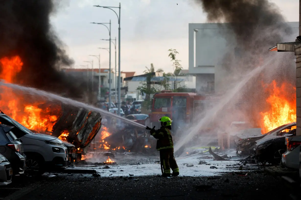 FILE PHOTO: Sirens warning of incoming rockets sound around Gaza, near Tel Aviv