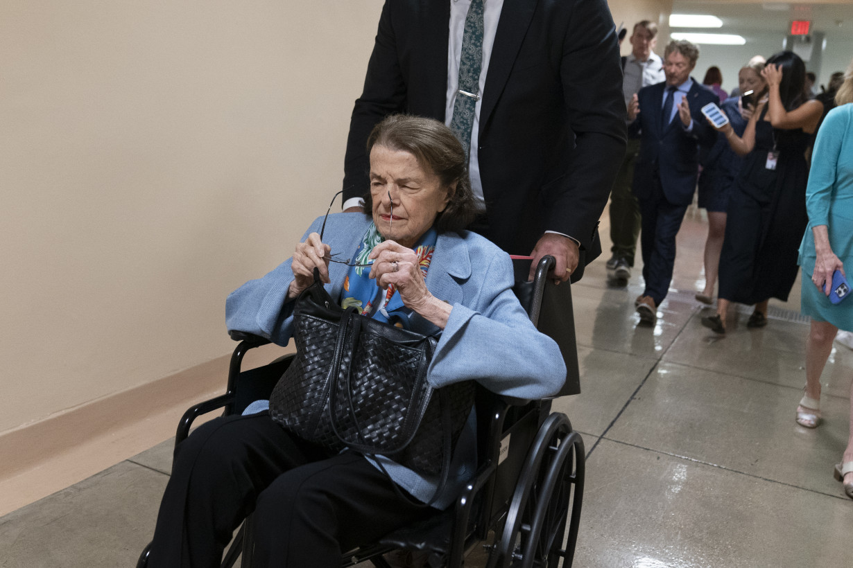 Sen. Dianne Feinstein of California, trailblazer and champion of liberal priorities, dies at age 90