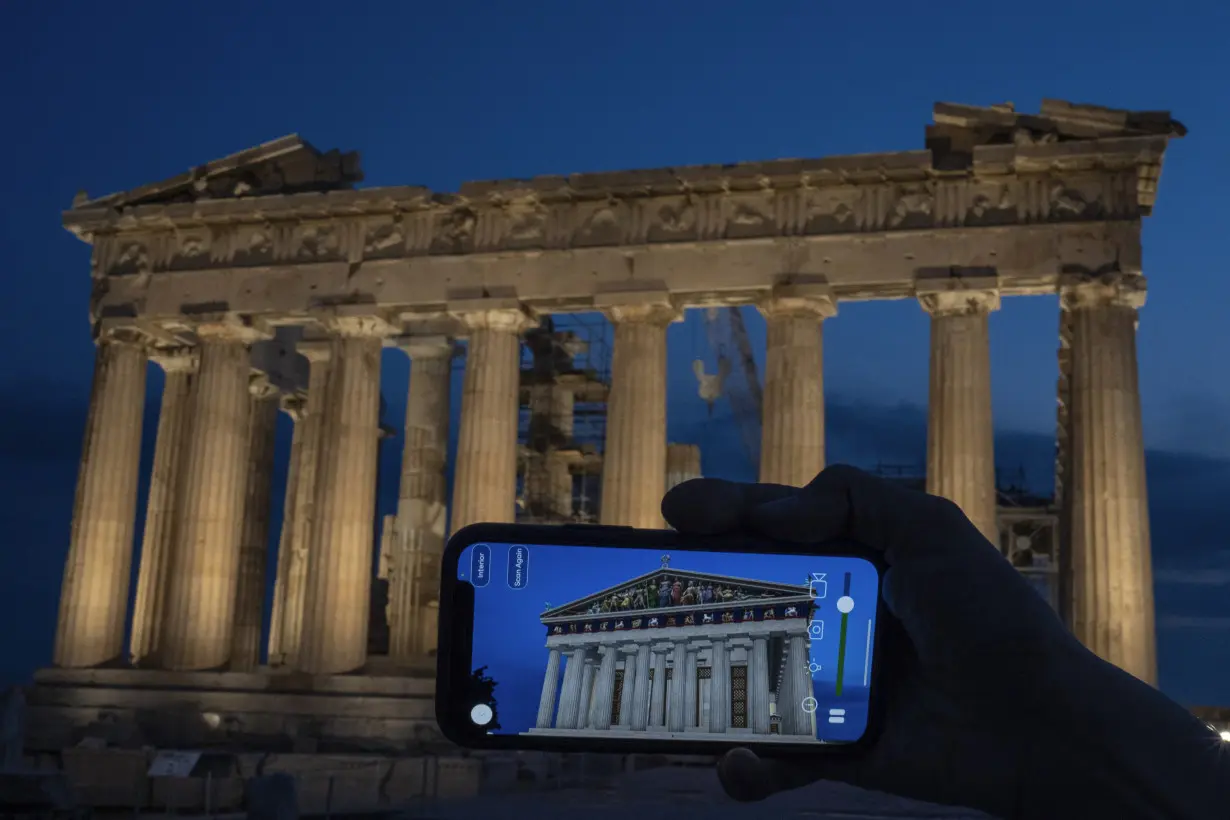 An app shows how ancient Greek sites looked thousands of years ago. It's a glimpse of future tech