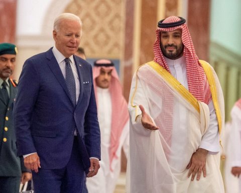 Exclusive-US-Saudi defence pact tied to Israel deal, Palestinian demands put aside