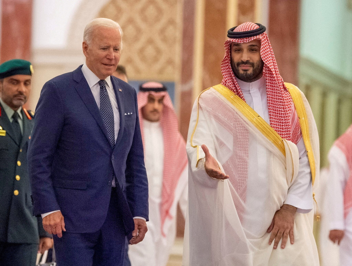 FILE PHOTO: Saudi Crown Prince Mohammed bin Salman receives U.S. President Joe Biden at Al Salman Palace upon his arrival in Jeddah