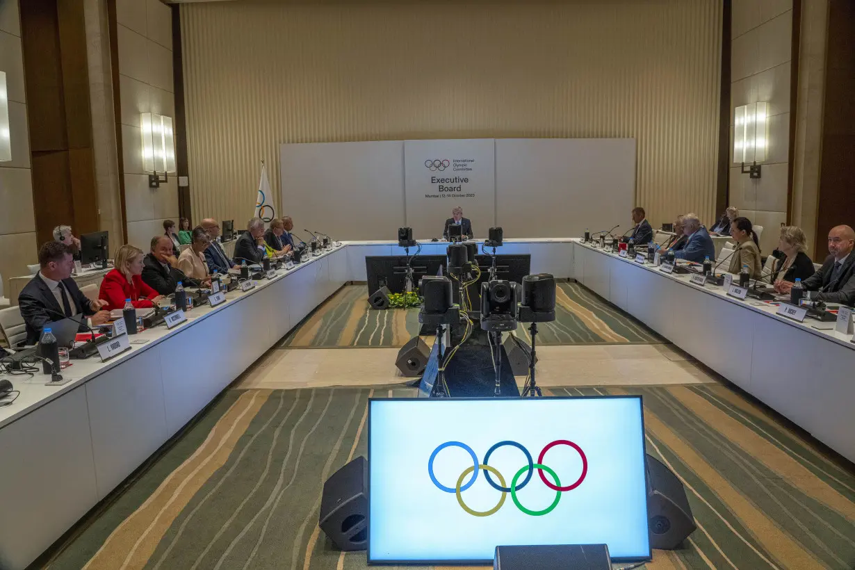 IOC suspends Russian Olympic Committee for incorporating Ukrainian sports regions