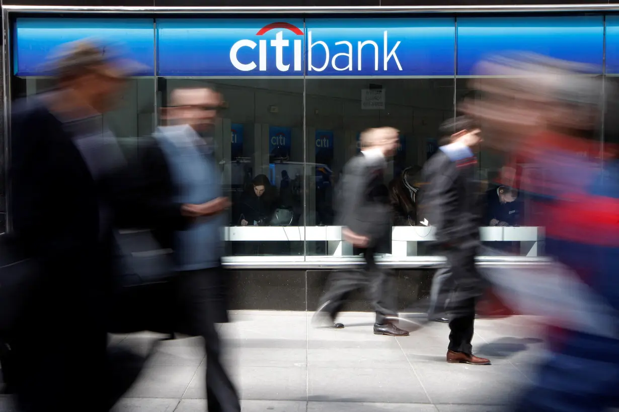 Major US banks show profit boost, but cautious on outlook, consumer health